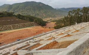 巴羌路边坡支护项目